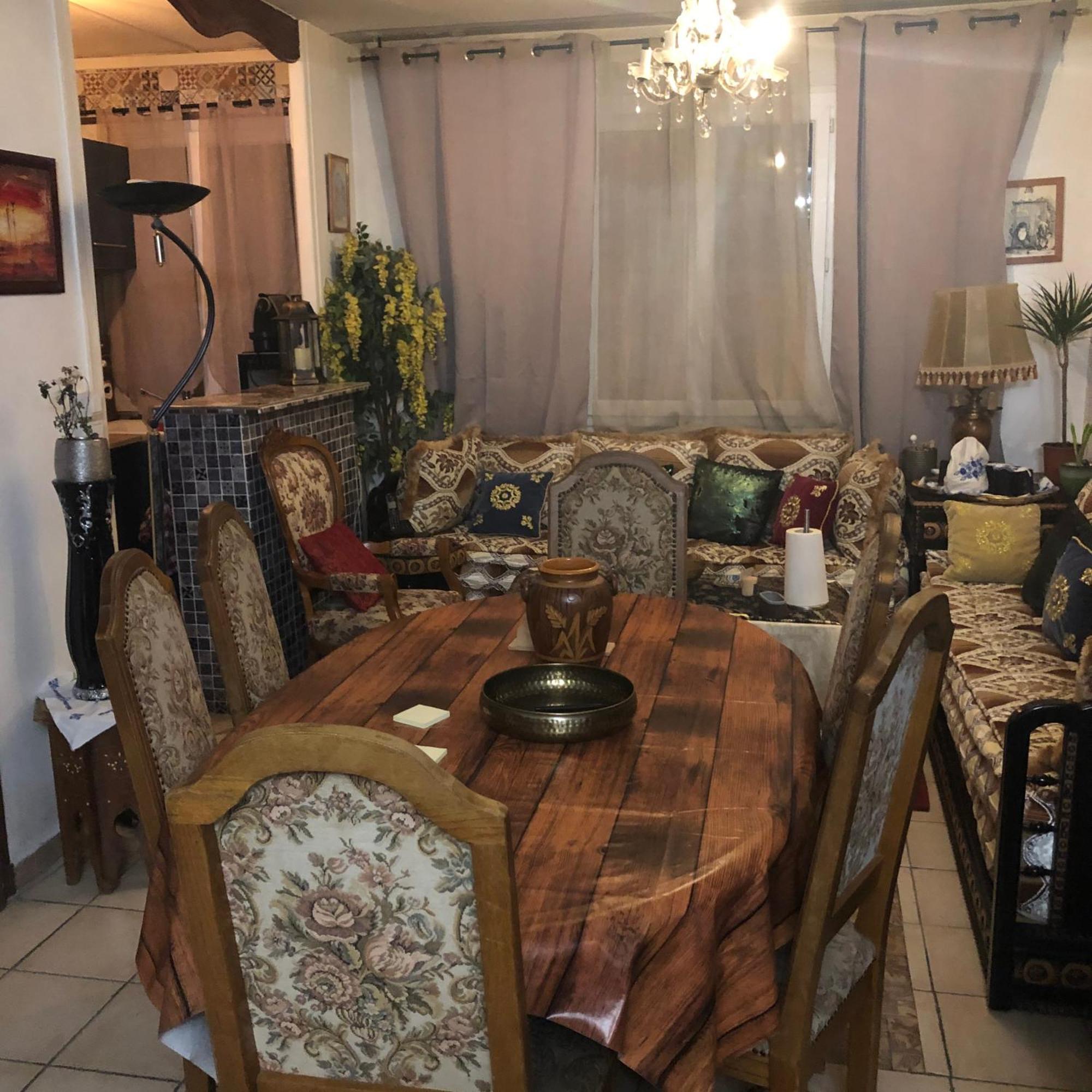 Laila Διαμέρισμα Creil Εξωτερικό φωτογραφία
